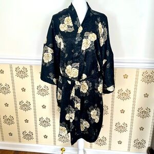 Vintage Victoria’s Secret Floral Print Robe L Adjustable Belt Black & Cream